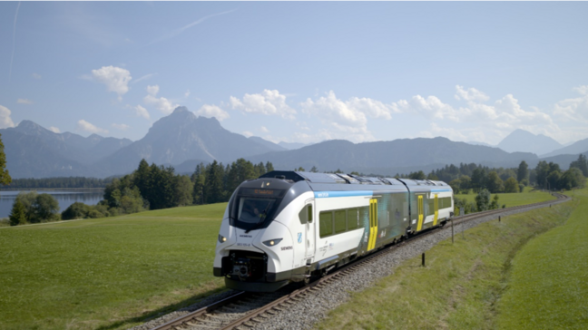 Wasserstoffzug Mireo Plus H von Siemens Mobility auf dem Weg von Füssen nach Buchloe